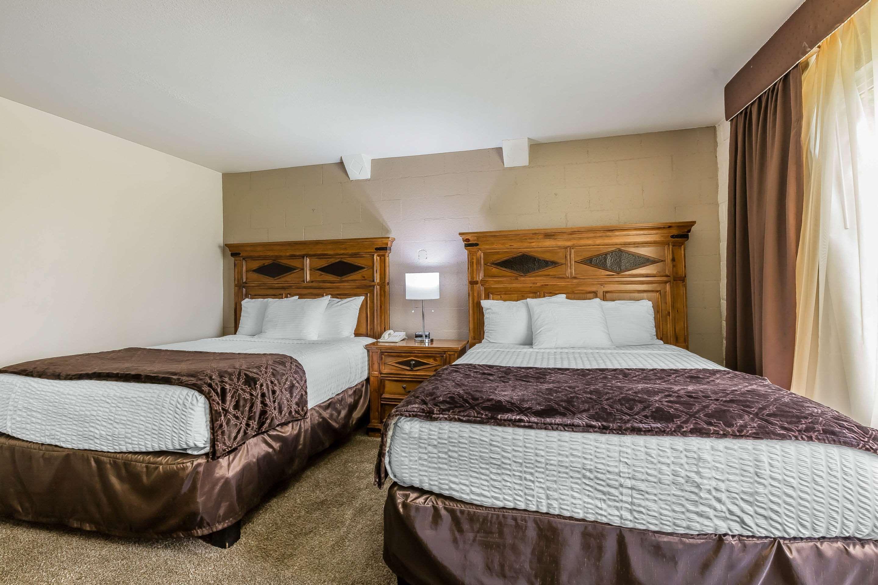 Econo Lodge Lake Elsinore Casino Zewnętrze zdjęcie