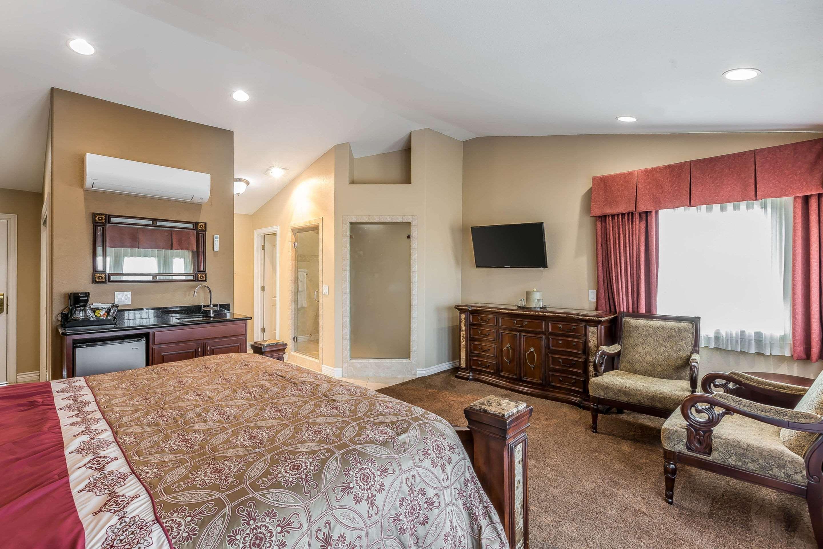 Econo Lodge Lake Elsinore Casino Zewnętrze zdjęcie